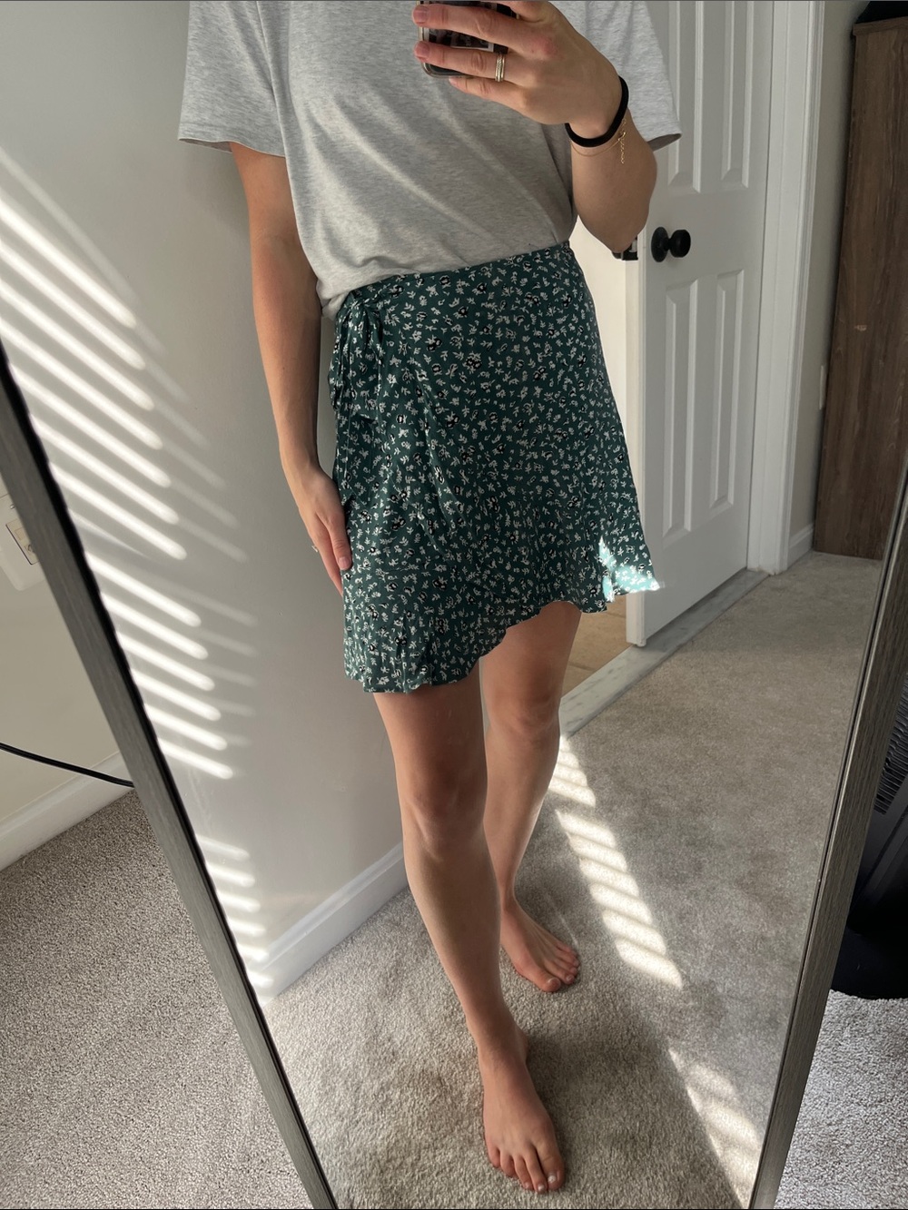 Abercrombie & Fitch Floral Tie-Waist Mini Skirt – Green